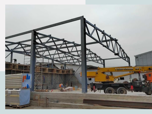 Строительство цехов в Полевском